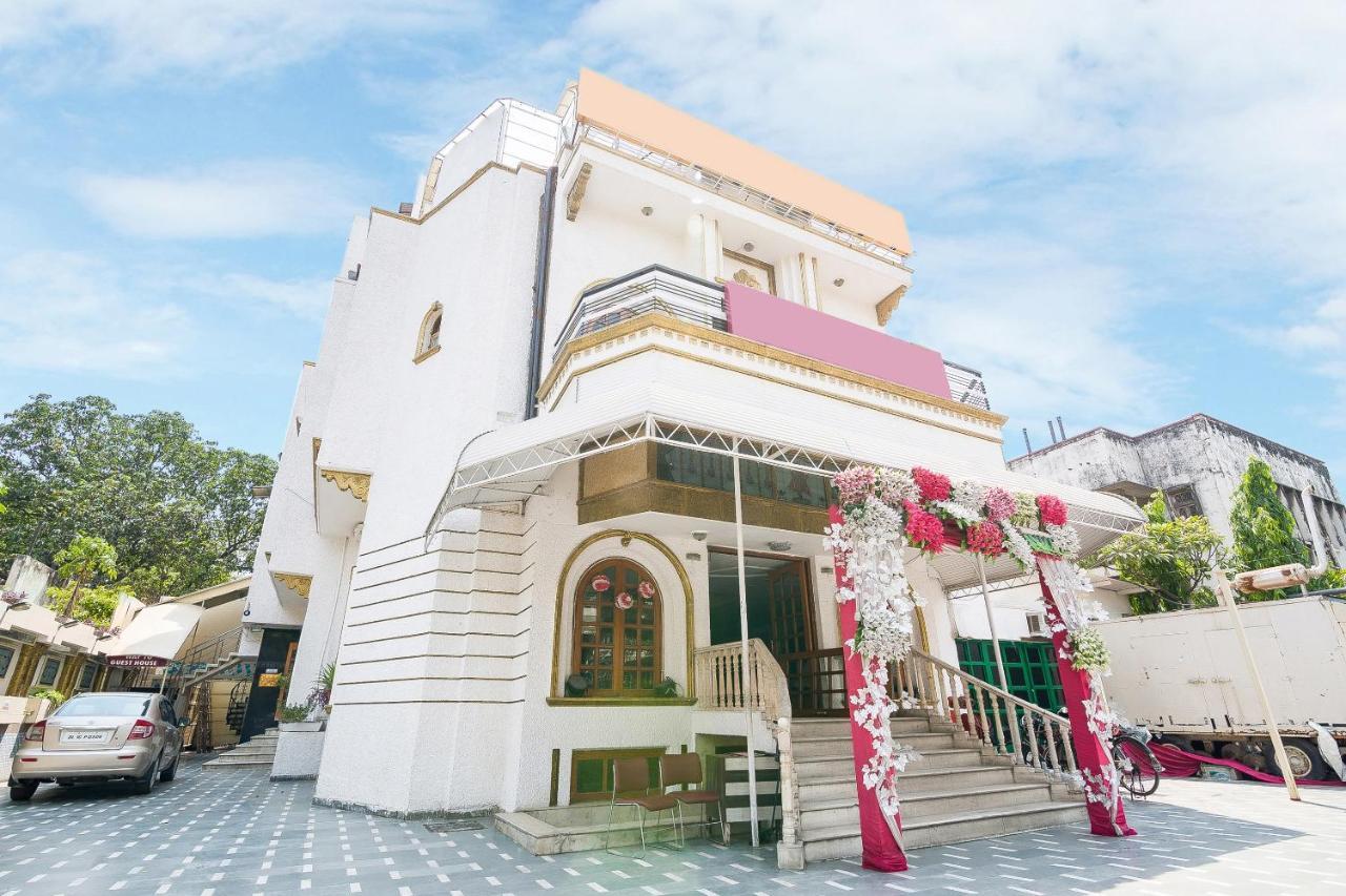 Hotel Oyo 14245 Amitabh 3*